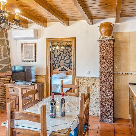 1 Bedroom Lovely Home In Mecina Bombaron Exterior photo