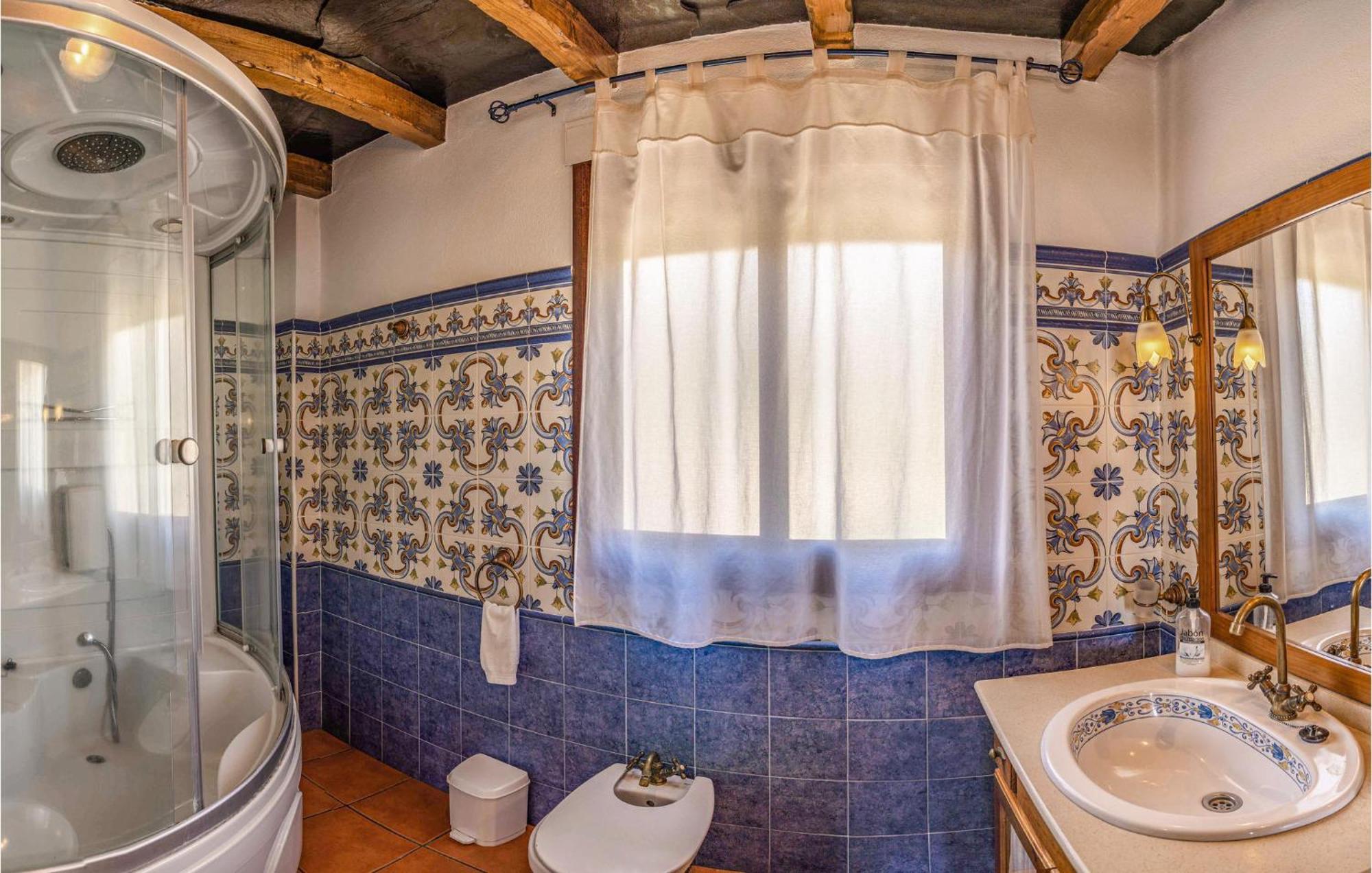 1 Bedroom Lovely Home In Mecina Bombaron Exterior photo